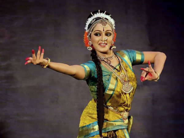 മഞ്ജുവിന് ഒരു കോടി നല്കിയാല്?
