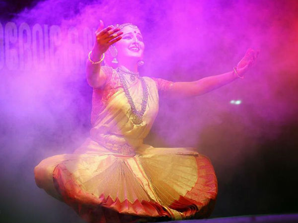 റാണി പത്മിനിയില് മഞ്ജു ഉണ്ട്
