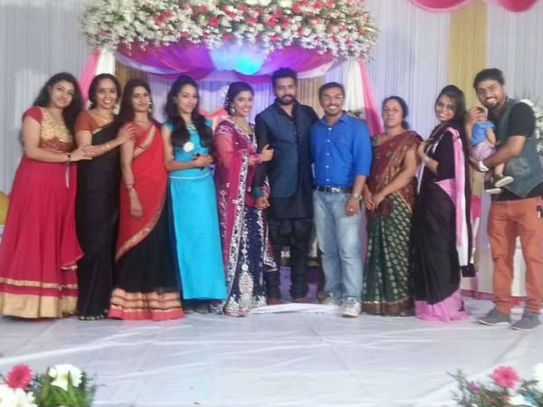 ബന്ധുക്കള്ക്കൊപ്പം