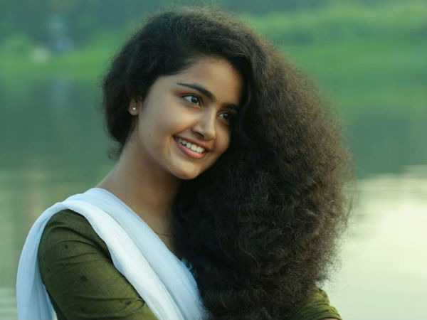 അനുപമ പരമേശ്വരന്