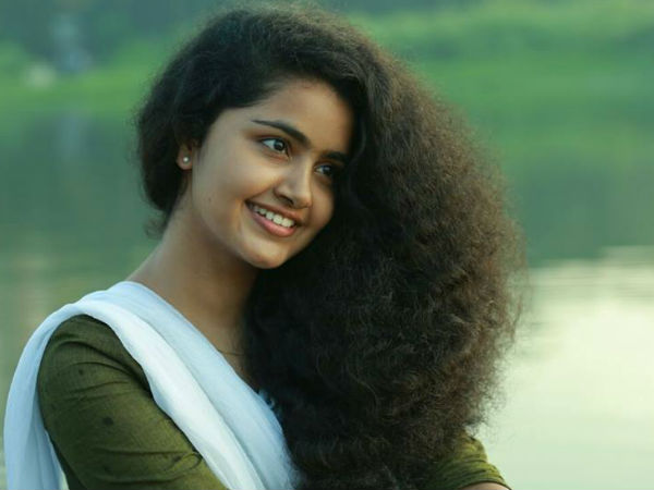 അനുപമ പരമേശ്വരന്
