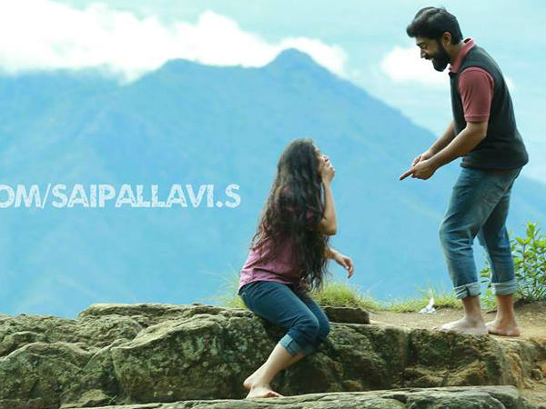 മലരും ജോര്ജ്ജും