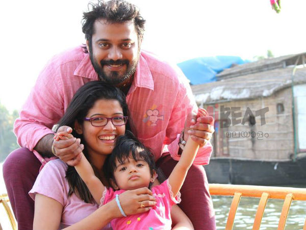 കുട്ടിയെ അച്ഛനില് നിന്നും അകറ്റി?