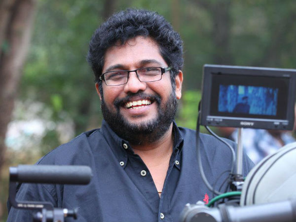 ഷാജി കൈലാസിന്റേതാണ് സിനിമ