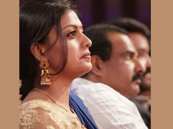 അനുശ്രീ