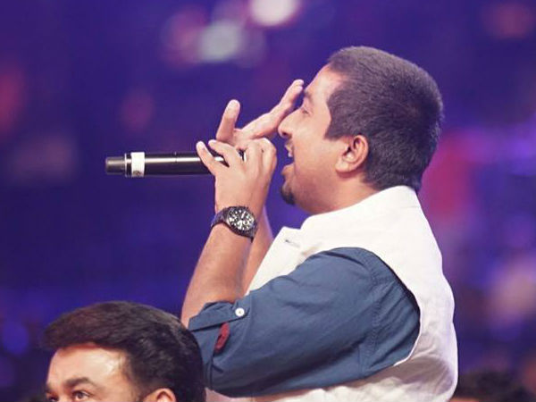 ഗായകര്