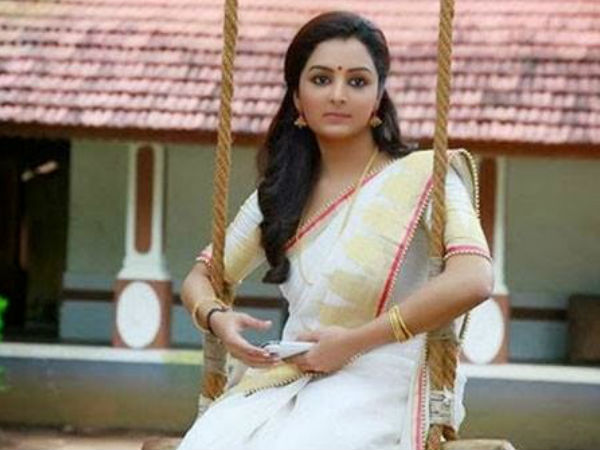 പേരുപറയാന് മറന്നിട്ടില്ല