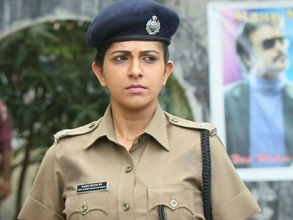 അപര്ണ നായര്