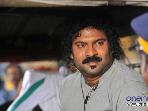 എന്റെ ഈ റോള് യഥാര്ത്ഥത്തില് ജഗതിയുടേതായിരുന്നു