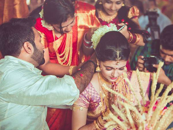 താലികെട്ട്
