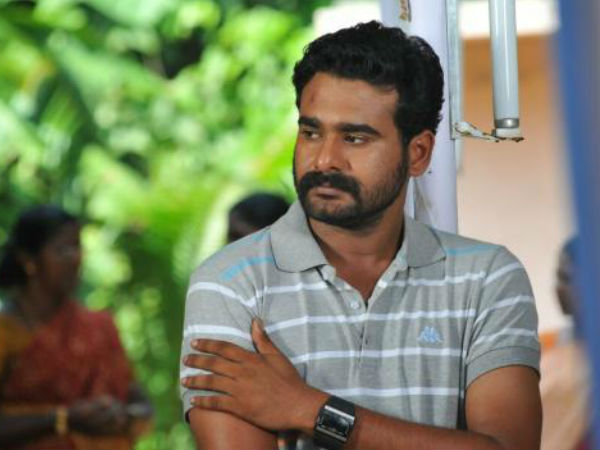 കാറില് സിദ്ധാര്ത്ഥ് മാത്രം