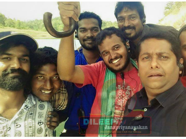 ജീത്തുവിന്റെ സെല്ഫി