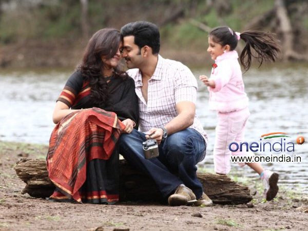 നിര്മ്മാണ രംഗത്തേക്ക്
