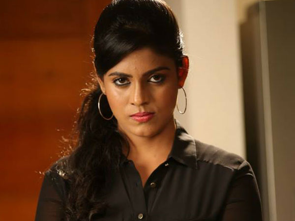 ഫോട്ടോഗ്രാഫേഴ്സിന്റെ പേര് കളയുന്നു