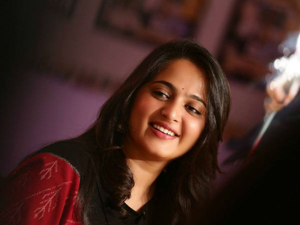 അനുഷ്കയ്ക്ക് പ്രായക്കൂടുതലോ?