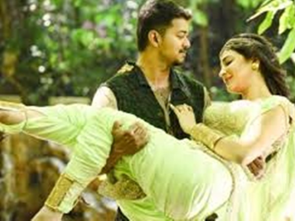 പുലിയിലെ റോള്
