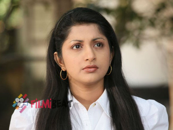 കോസ്റ്റ്യൂം ഡിസൈനറോട്