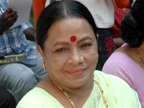 ആയിരത്തിയിരുന്നൂറ് സിനിമകളില്