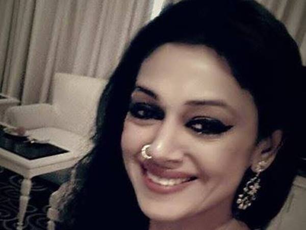 മലയാള സിനിമകള് കാണാന് സമയം കിട്ടാറില്ല