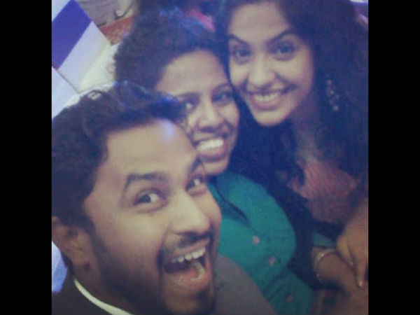 സെല്ഫി ടൈം