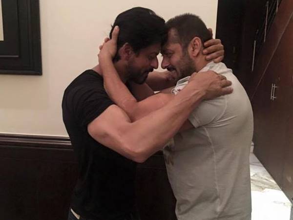 sharukh-salmankhan sharukh-salmankhan