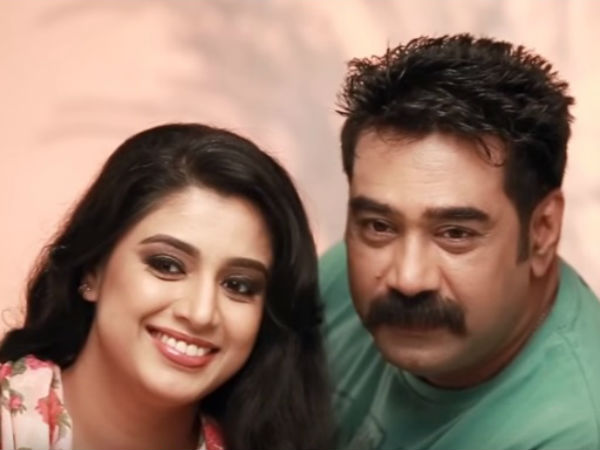 വനിതയ്ക്ക് വേണ്ടി