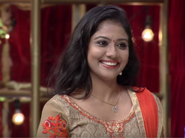 ആര്ജെയായി