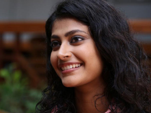 പാര്വതി നമ്പ്യാര്