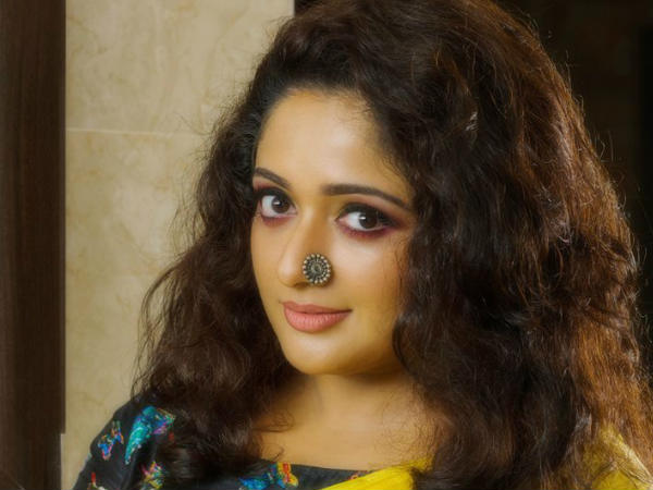 മൂക്കുത്തി കലക്കി