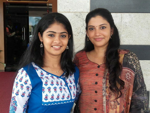 ആദ്യത്തെ ടീം