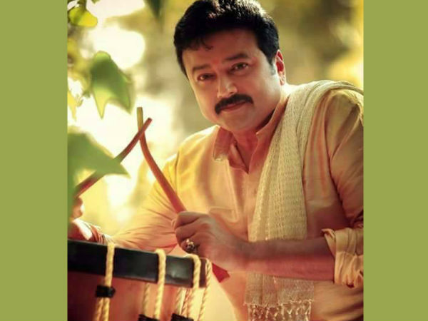 പഞ്ചാരി മേളം കൊട്ടും