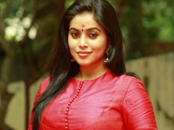 സോഷ്യല് മീഡിയ