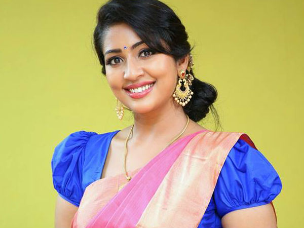 ഫേസ്ബുക്കിലൂടെ