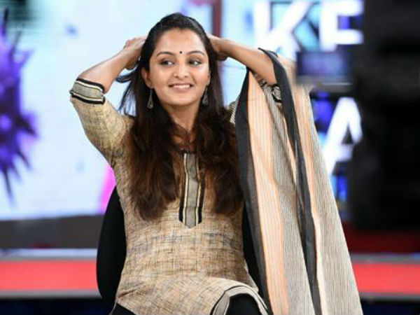 റൊമാന്റിക് ചിത്രം ചെയ്യുമോ