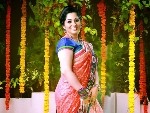 ഒപ്പം ലൊക്കേഷനില്