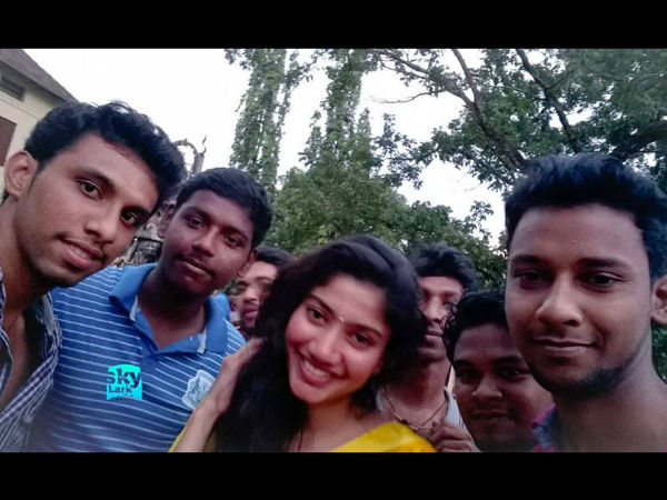 ഫാന്സിനൊപ്പം