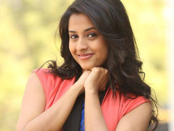 സിനിമയിലേക്ക്
