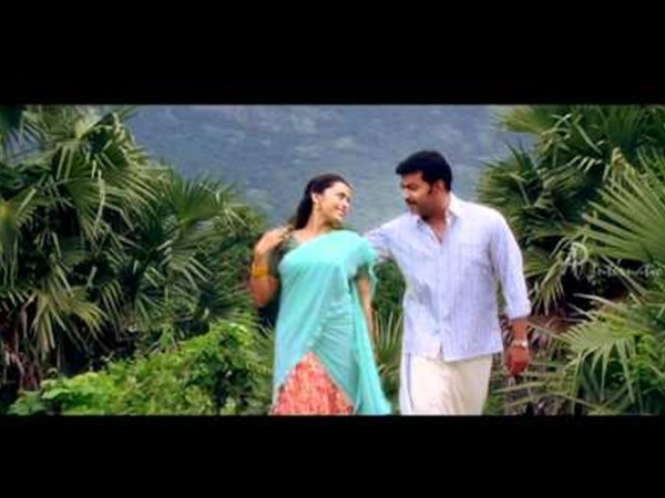 കരയിലേക്ക് ഒരു കടല് ദൂരം