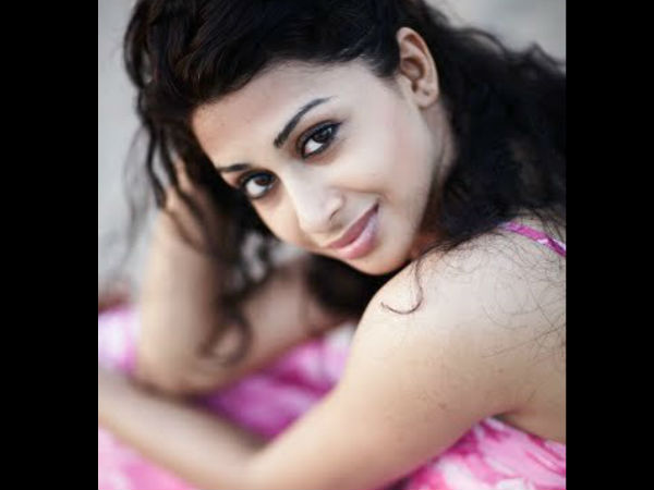 നായികയായി തീരുമാനിച്ചു