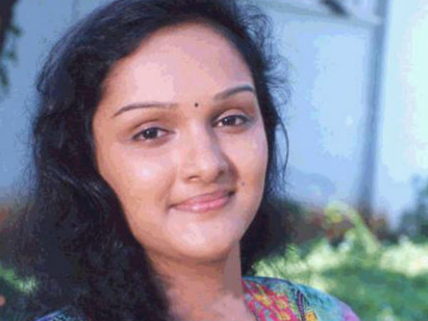 ജോമോള് ഗൗരിയായി