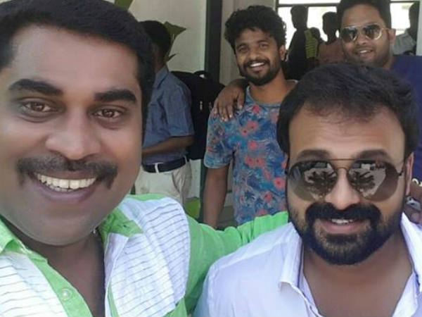 ഇതിനു മാത്രം ചെറുക്കനിലെന്തിരിക്കുന്നു