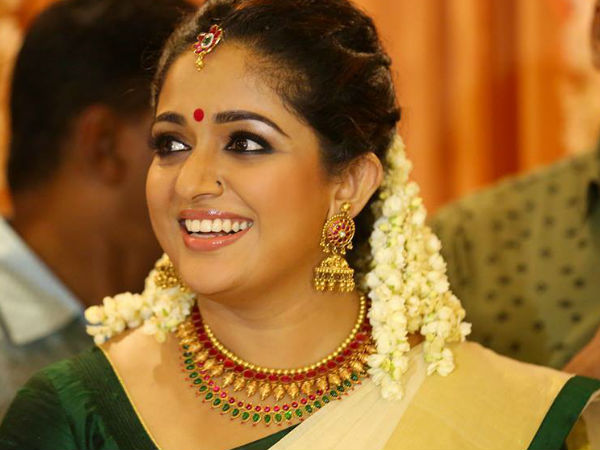 സിംപിള് മേക്കപ്പ്