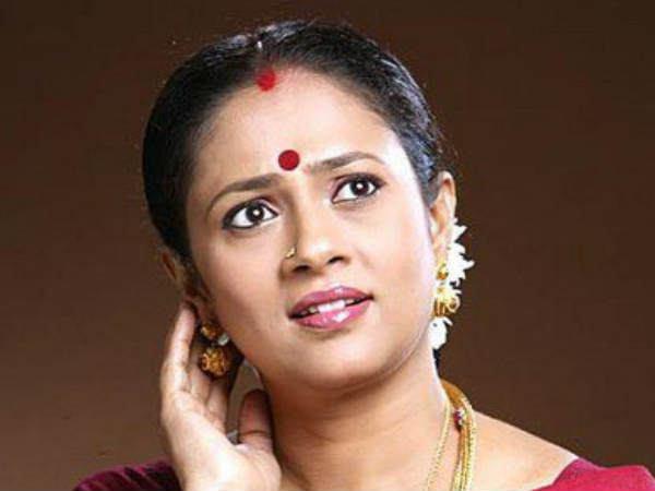 സാമൂഹ്യ പ്രശ്നവും കുടുംബപ്രശ്നവും തിരിച്ചറിയണം