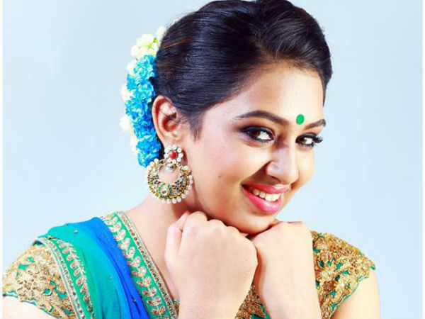 ലാല് ഫാനാണ്