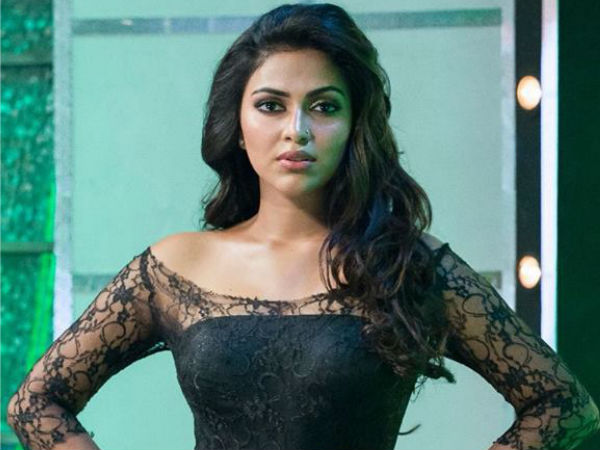 ആരുടെയും നായികയല്ല
