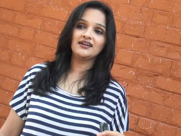 കഥ കേട്ടപ്പോള് കൗതുകം തോന്നി