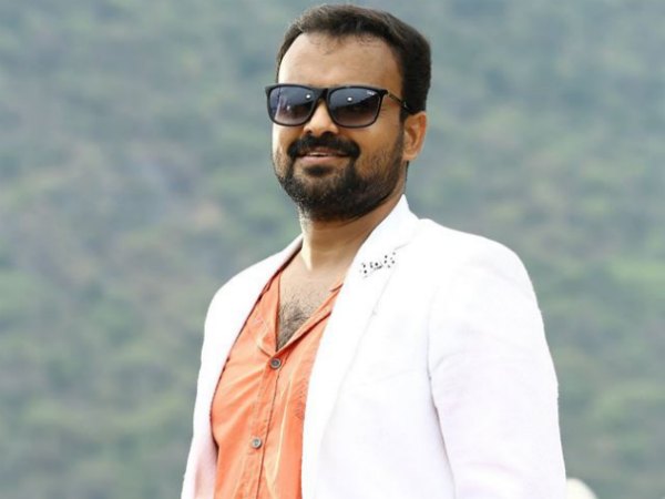 ചാക്കോച്ചന് വിനായകന് ടീം