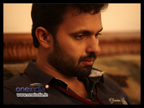 വിനീത് കുമാര് ജേണലിസ്റ്റാവുന്നു