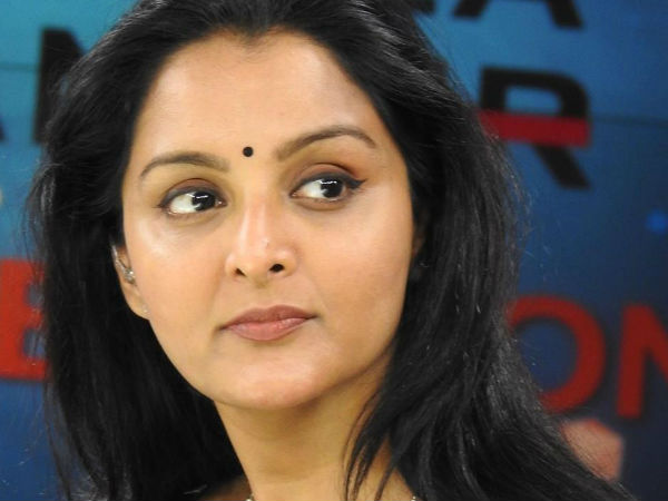 മഞ്ജു വാര്യര് തുടര്ന്നു