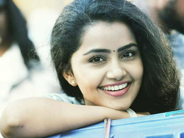 തെലുങ്ക് സിനിമയില് അനു